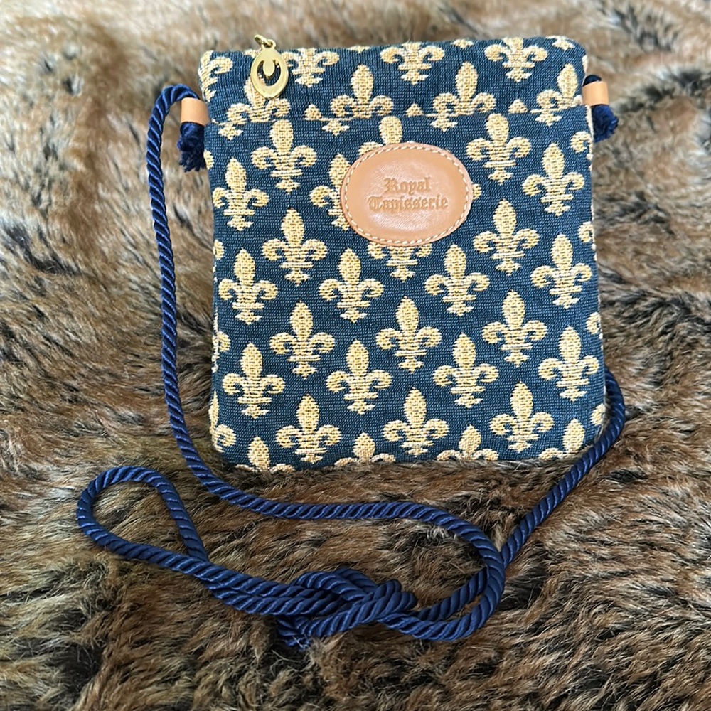 Royal Tapisserie Tapestry Purse Crossbody Shoulder Bag. Navy color.
